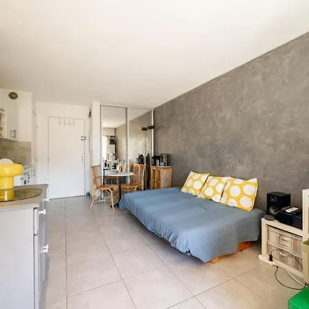 Hello Cote D'azur - With Wooded Terrace And Pool View * カーニュ・シュル・メール